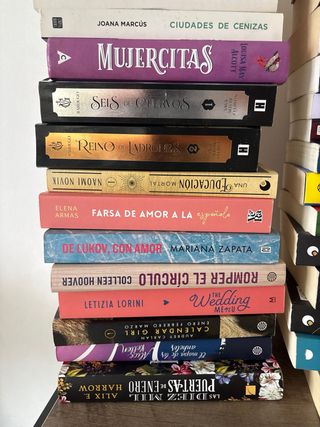 Vendo libros juveniles y de joven adulto baratos