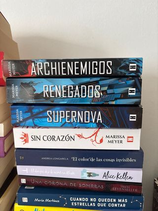 Vendo libros juveniles y de joven adulto baratos