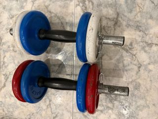 Juego de pesas y mancuernas