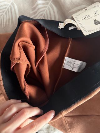 Pantalón pitillo ante marrón