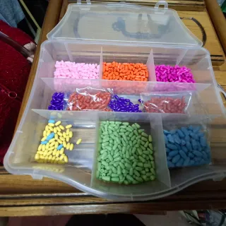 Caja de abalorios para pulseras