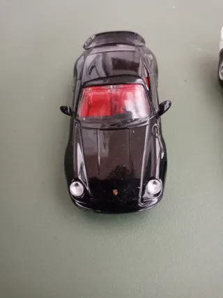 Conjunto 3 Carros Miniatura (Preto, Branco, Azul)