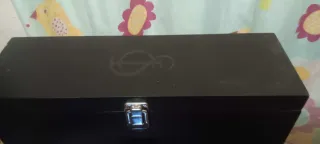 Caja de vino SFC con accesorios