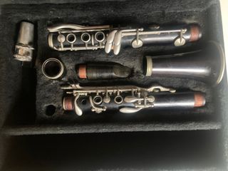 Clarinete Normandy 4 Madera (para reparar)