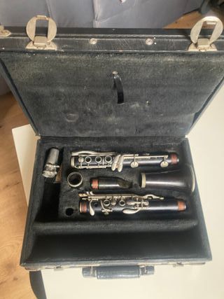 Clarinete Normandy 4 Madera (para reparar)