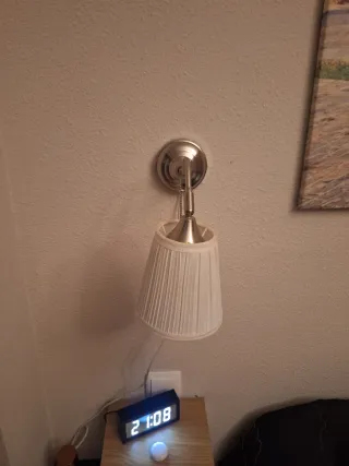 Mesillas flotantes madera  y  3 lámparas.