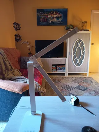 Lámpara LED Inalámbrica y con Cable