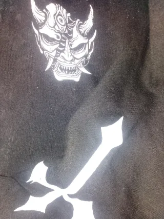 Sudadera Black Blood con cordones