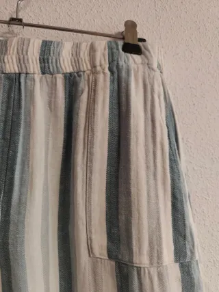 Bermudas de chica talla S de Cortefiel.