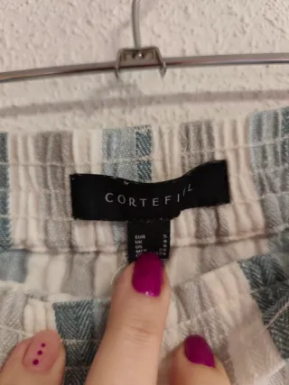 Bermudas de chica talla S de Cortefiel.