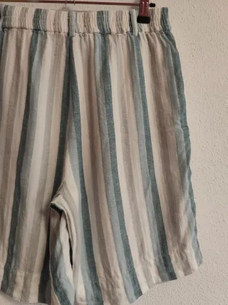 Bermudas de chica talla S de Cortefiel.