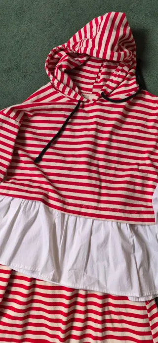 Conjunto Sudadera y Falda Rayas Rojo/Blanco