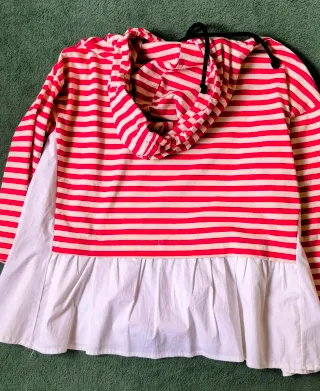 Conjunto Sudadera y Falda Rayas Rojo/Blanco