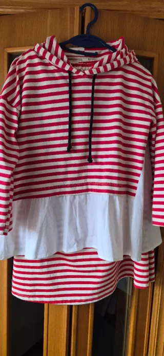 Conjunto Sudadera y Falda Rayas Rojo/Blanco