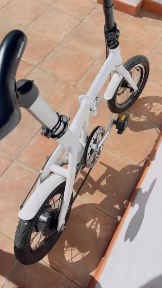 Bici Eléctrica Blanca