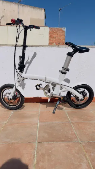 Bici Eléctrica Blanca