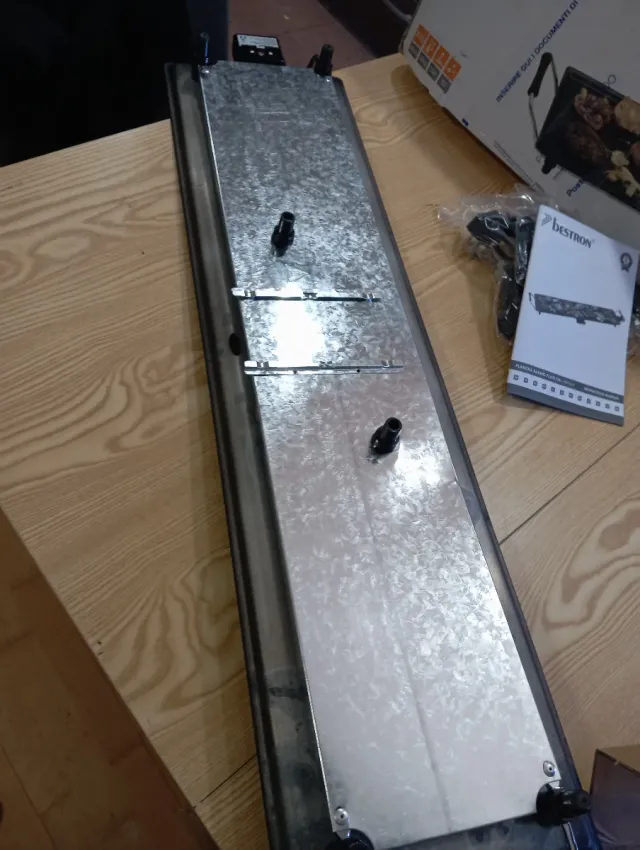 Parrilla Eléctrica Negra para 8 Personas