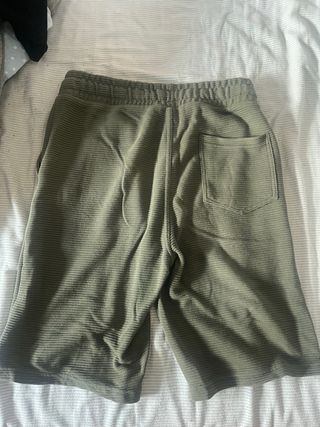 Pantalón corto hombre verde militar