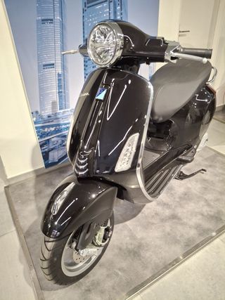 Vespa Primavera 125 E5+ Negra Nueva