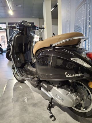 Vespa Primavera 125 E5+ Negra Nueva