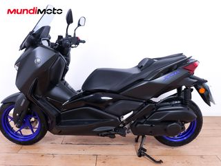 YAMAHA X-MAX 125