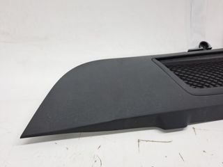 PLASTICO FORD KUGA 489657