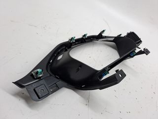 PLASTICO FORD KUGA 489658