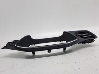 PLASTICO FORD KUGA 489658