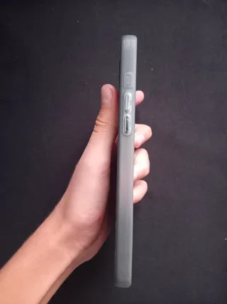 Funda iPhone 15 Pro Max Stone Island – Nueva