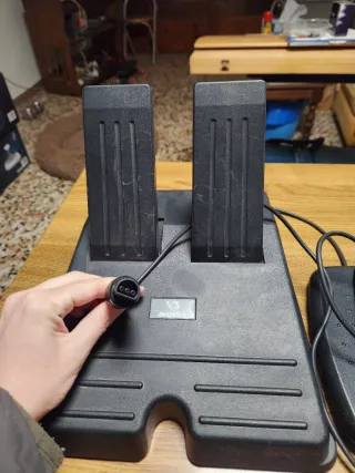 Volante y pedales para Nintendo 64