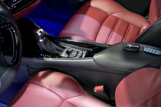 Toyota C-HR   1.8 125H Advance