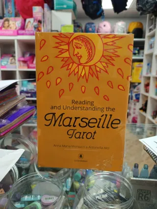 Libro Tarot de Marsella: Lectura y Comprensión