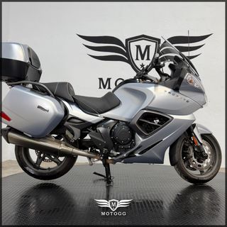 TRIUMPH TROPHY SE - 2013, 55116km y 1 AÑO GARANTÍA