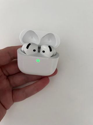 AirPods 4 ANC