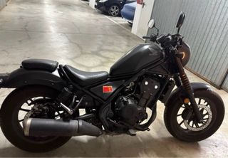 Honda Rebel 500 Bobber Negra