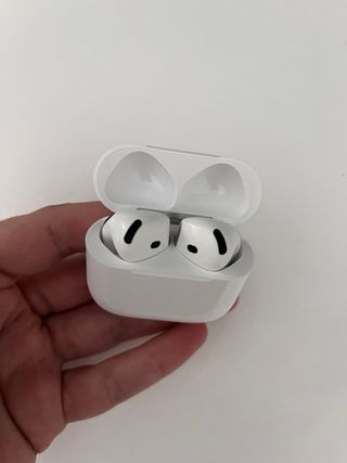 AirPods 4 ANC Bianchi