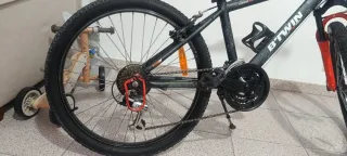 Bicicleta BTWIN Rockrider 24 pulgadas Negra