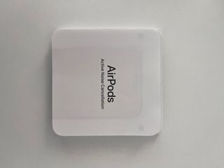 AirPods 4 ANC