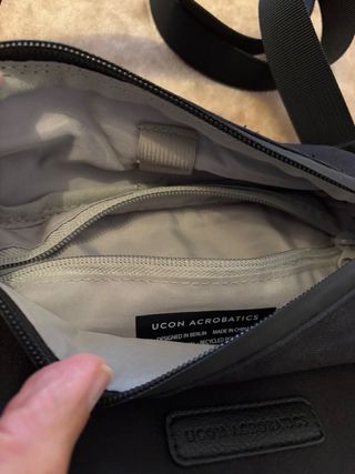 Bolso bandolera Ucon Acrobatics negro