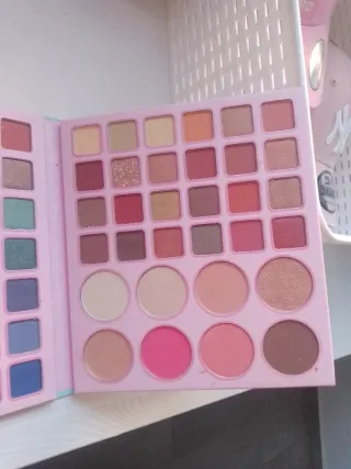 MAGIC STUDIO Paleta de Sombras