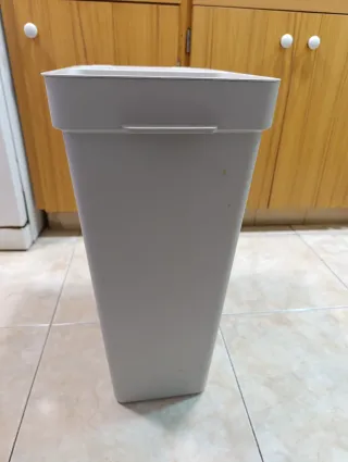 Cubo basura Ikea HÄLLBAR 35L gris