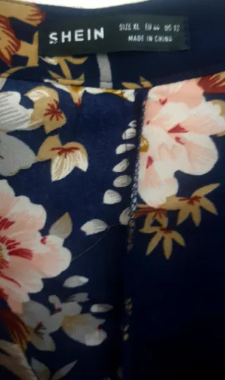 Vestido SHEIN floral azul y rosa talla XL