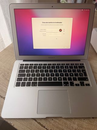MacBook Air 2016 Plata 128GB, memoria Ram 8Gb.