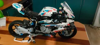 Lego Technic Moto BMW 42130 Réplica
