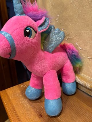 Unicornio Peluche Rosa alas brillantes