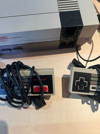 Consola Nintendo NES + Mario Bros 1
