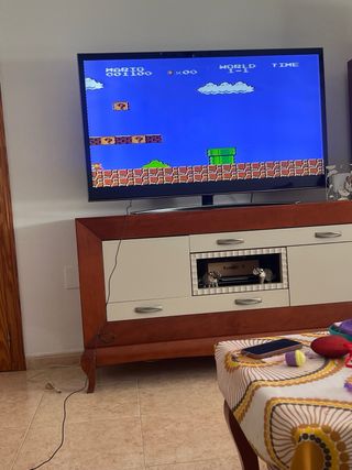 Consola Nintendo NES + Mario Bros 1
