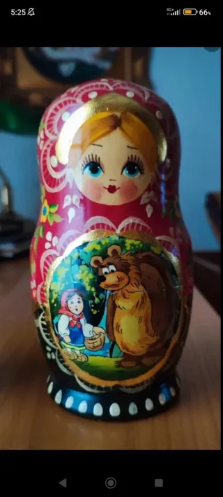 Matrioska russa istoriata