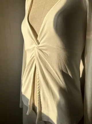 Blusa blanca manga larga algodón elástico mujer