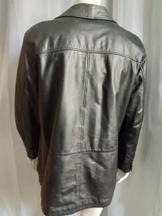 Giacca in pelle nera